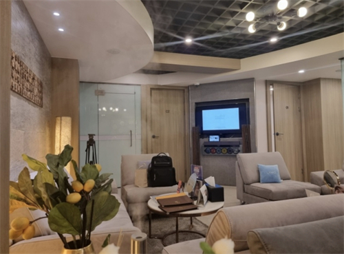 韩国min clinic皮肤科休息大厅