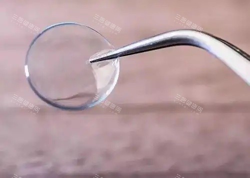 硬性角膜接触镜片边缘示意图