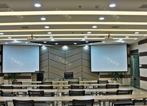 抚州医 学院口腔医院前台环境