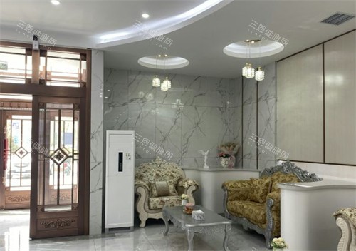 赤峰叶子医疗美容等候区环境图