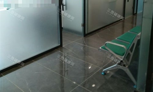 石家庄德尔口腔走廊图