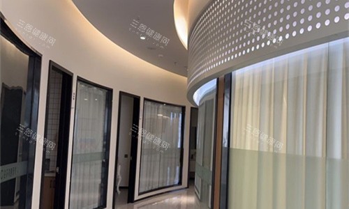 广元达芬奇医疗美容诊室门口 广元达芬奇医疗美容诊室门口