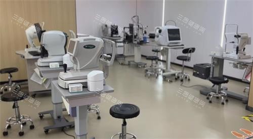 广州华厦眼科设备示意图