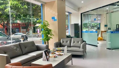 中山贝壳口腔等候区展示