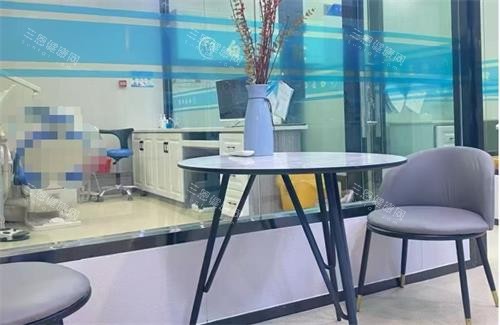新疆阿克苏张静口腔接待区