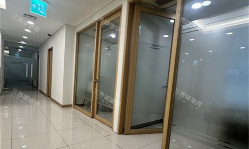 韩国爱护整形外科诊室图