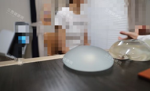 杭州美莱整形医院隆胸多少钱？20000元起享硅胶假体隆胸，50000元起体验水凝胶假体隆胸