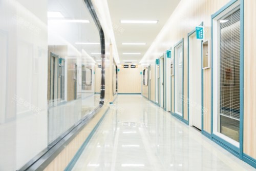 石家庄复明眼科医院怎么样？2024价格表+资质及口碑评价分析来看，医院正规还不贵
