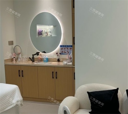 贵阳月上医疗美容诊所洗漱区