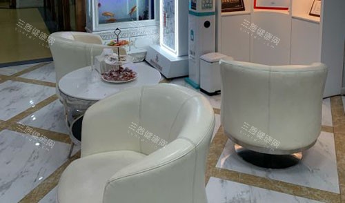 惠州时光医疗美容大厅休息区