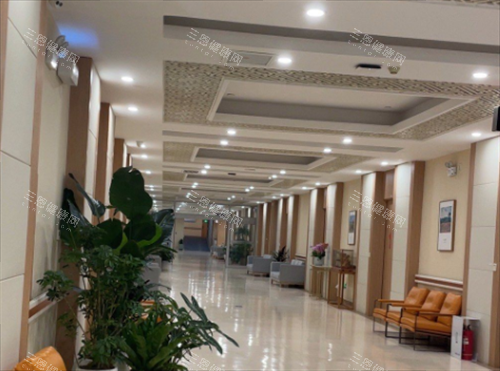 北京嘉禾医疗美容走廊一角