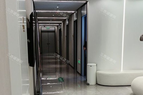 徐州心源美容整形走廊环境图 徐州心源美容整形走廊环境图