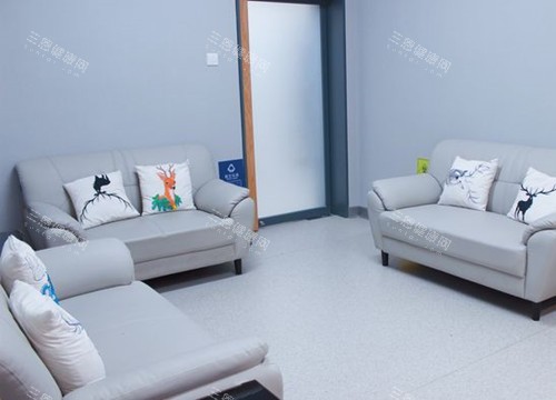 北京华德眼科休息等候区环境 北京华德眼科休息等候区环境