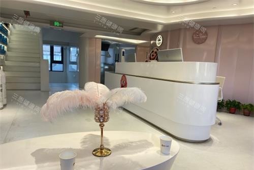 北京整齐娃娃口腔一楼接待台 北京整齐娃娃口腔一楼接待台