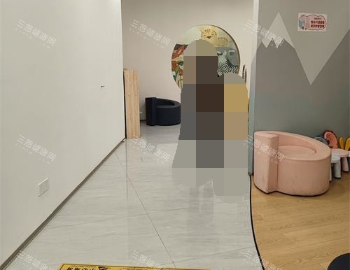 大理金莱雅口腔儿童游乐走廊