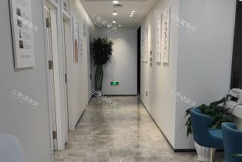 济南弗莱堡口腔内部过道环境