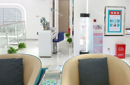 深圳格伦菲尔口腔大厅环境图