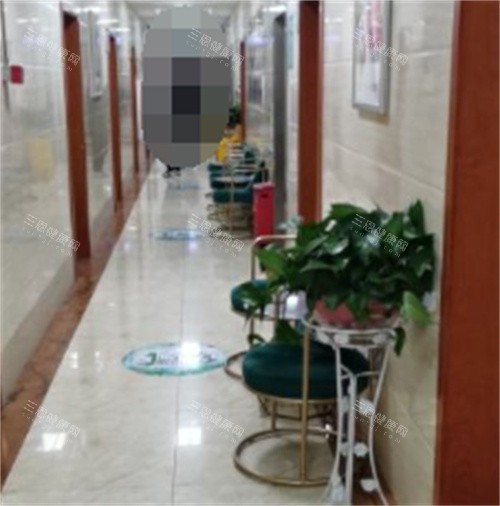 成都医大口腔走廊