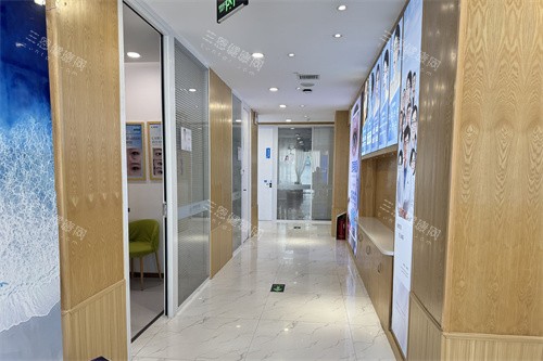 濮阳李伟医疗美容诊所走廊
