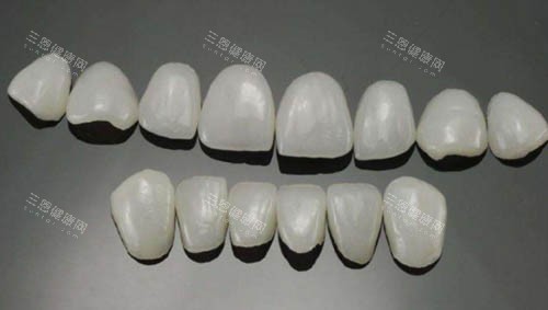 不同尺寸的牙齿贴片 不同尺寸的牙齿贴片