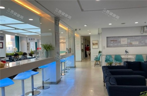 沈阳爱尔眼科医院大厅环境图 沈阳爱尔眼科医院大厅环境图
