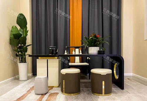 成都一牙桔子口腔郫都区分院面诊室环境