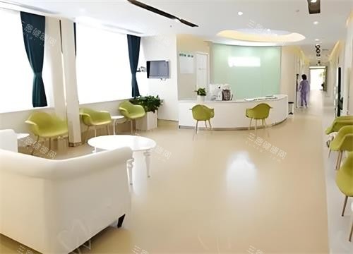 深圳美莱口腔室内休息区