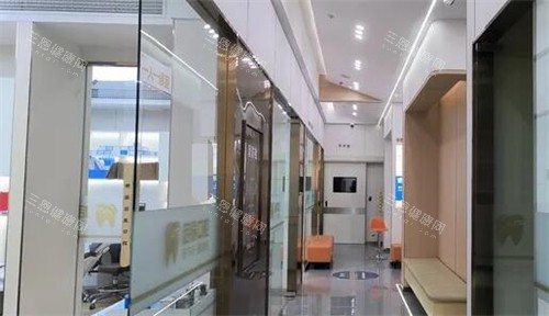 重庆启辰口腔走廊环境