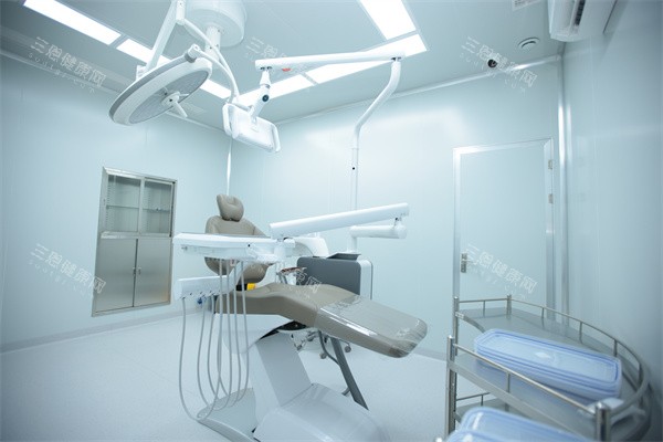 鞍山德立联合口腔手术室环境