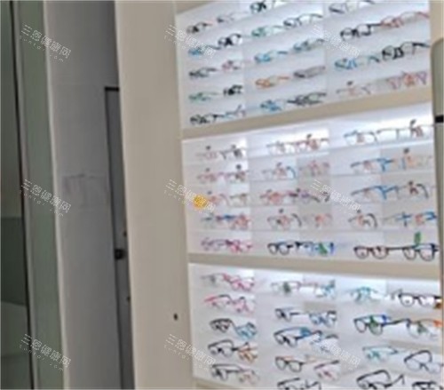 佛山爱尔眼科配镜区环境图片