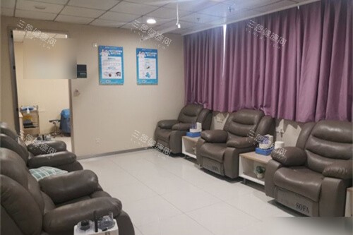 广州黄埔爱尔眼科医院**室 广州黄埔爱尔眼科医院**室