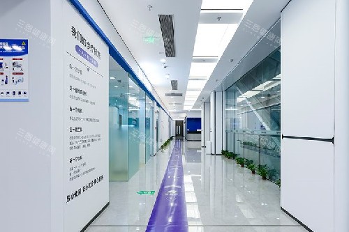 宁波鼎植口腔医院(江北总院)走廊