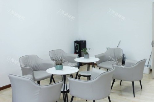 哈尔滨中航口腔等候区 哈尔滨中航口腔等候区