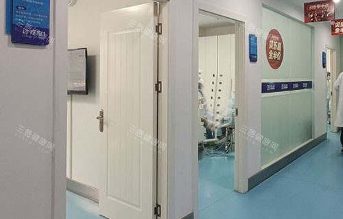 重庆贝乐嘉口腔诊疗室外景图 重庆贝乐嘉口腔诊疗室外景图