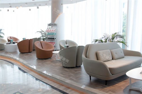 温岭牙博士口腔大厅